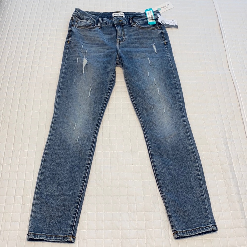 Mid Rise Studio Blue Jeans